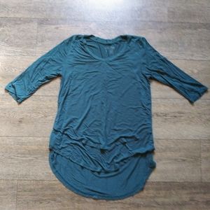 Latched Mama 3/4 sleeve top for @kelsey_hafer